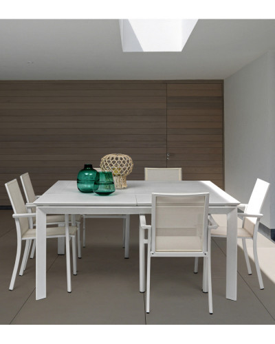 Konnor White SQ Extending Table