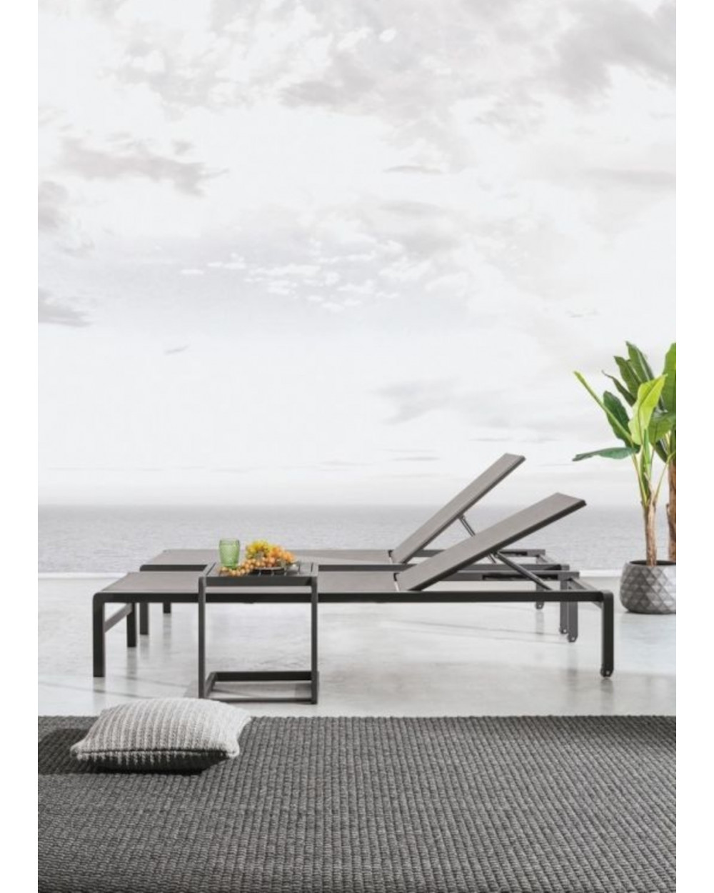 Konnor Antracite Sunbed